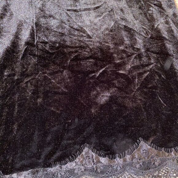 NWT Lisa and Lucy made in New York velvet dress - Picture 4 of 5